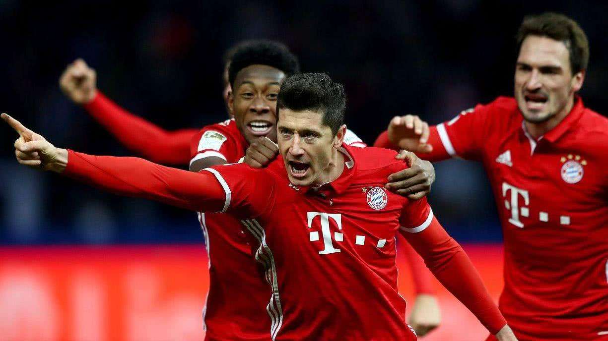 每体：阿劳霍大概率将在周中欧冠继续首发，加西亚代替孔德