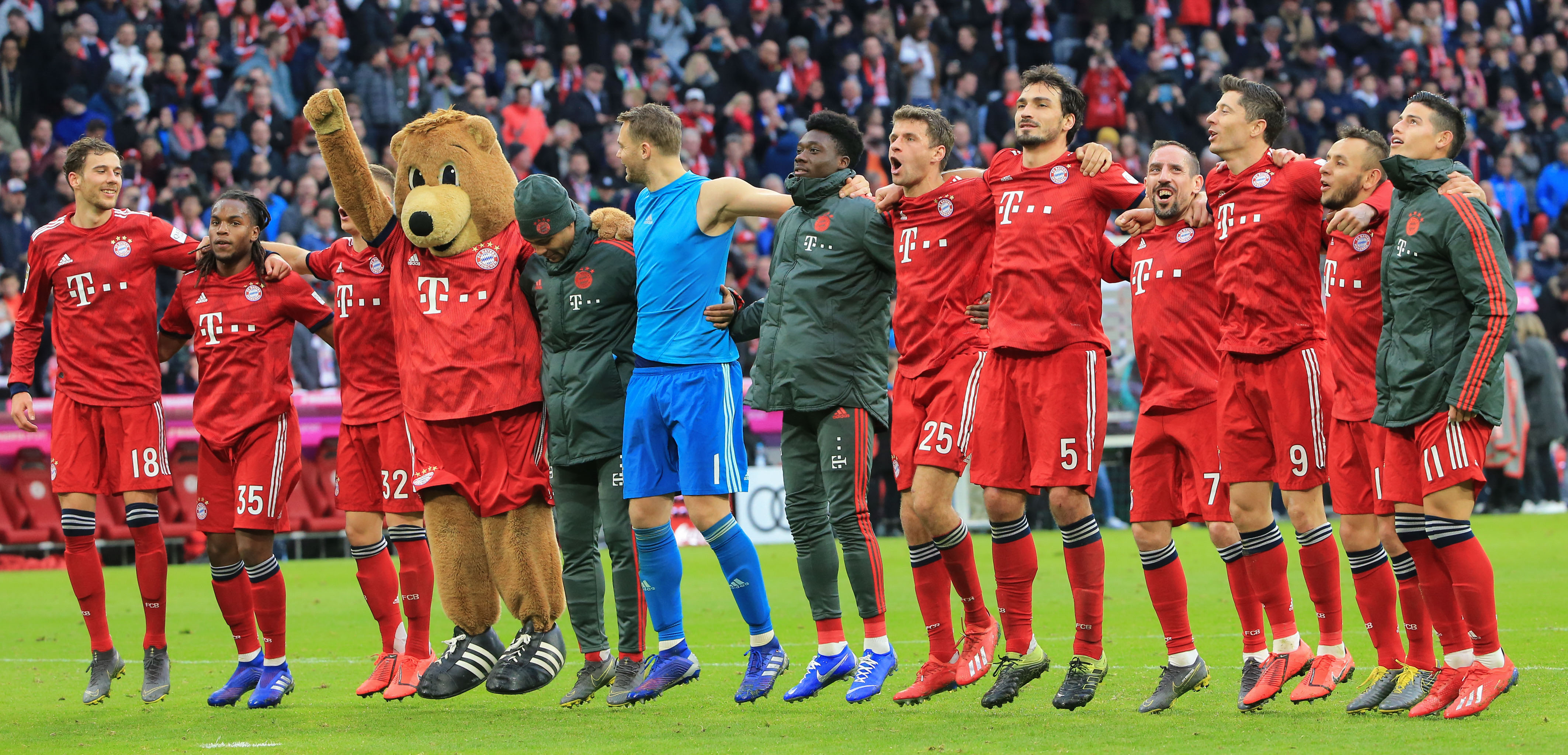 武汉女足2-0东孟加拉女足提前出线，王霜双响，奥乌苏屡失良机