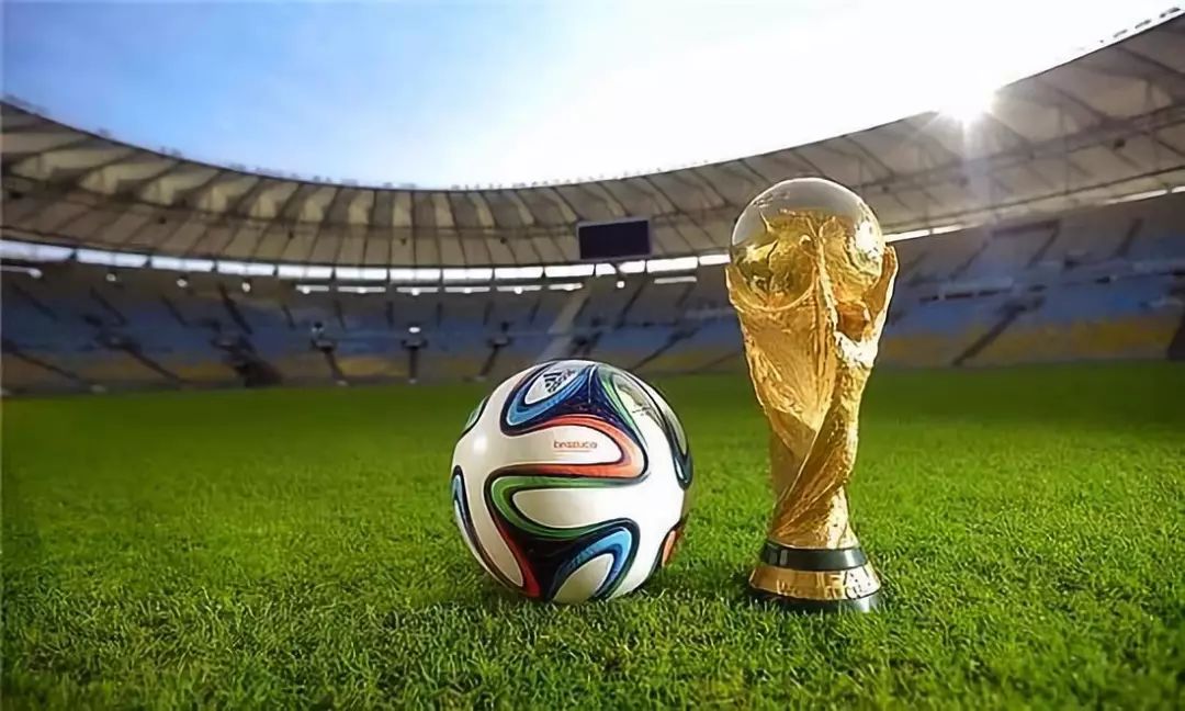 DV9：不满意平局，我们踢得比葡体更好；留队？我专注于现在