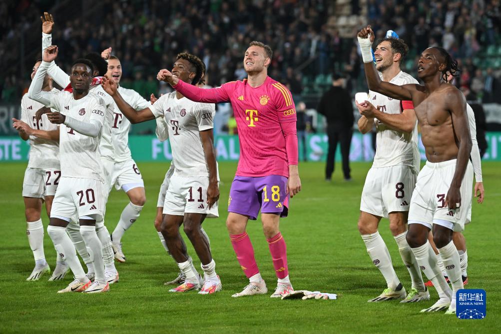 官方：库拉索主帅艾德沃卡特因家事暂离球队，由助教率队迎战牙买加