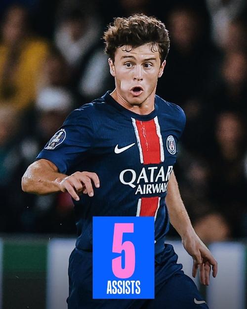 江苏节日！苏超决赛赛前南通队球迷场外集结为球队助威