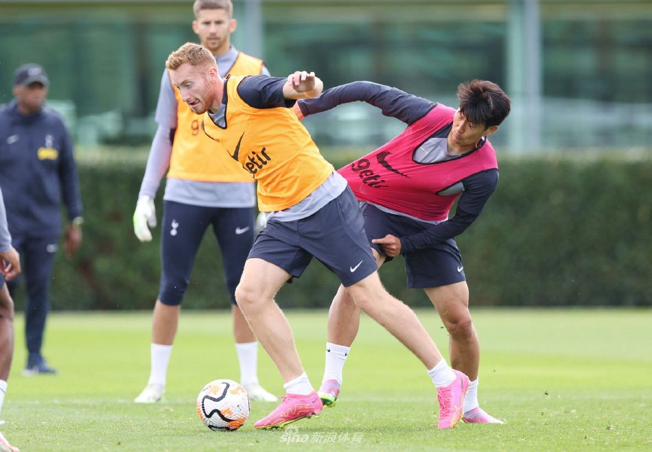 库尔图瓦：“我们是人，我们是人类。看看阿劳霍发生了什么”