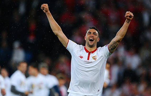 半场战报：弗赖堡2-0美因茨，格里福建功，库布勒破门