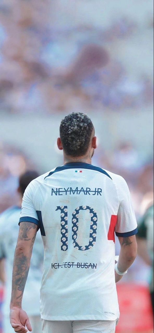 李璇：邵佳一内心坚定，对带国足可能承受的压力，应该有预期