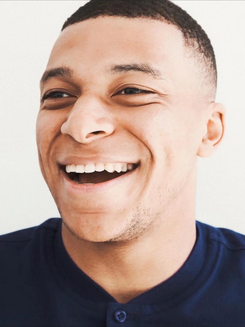 皇家马德里欲砸3000万欧元引进希腊天才穆扎基蒂斯，填补中场空缺